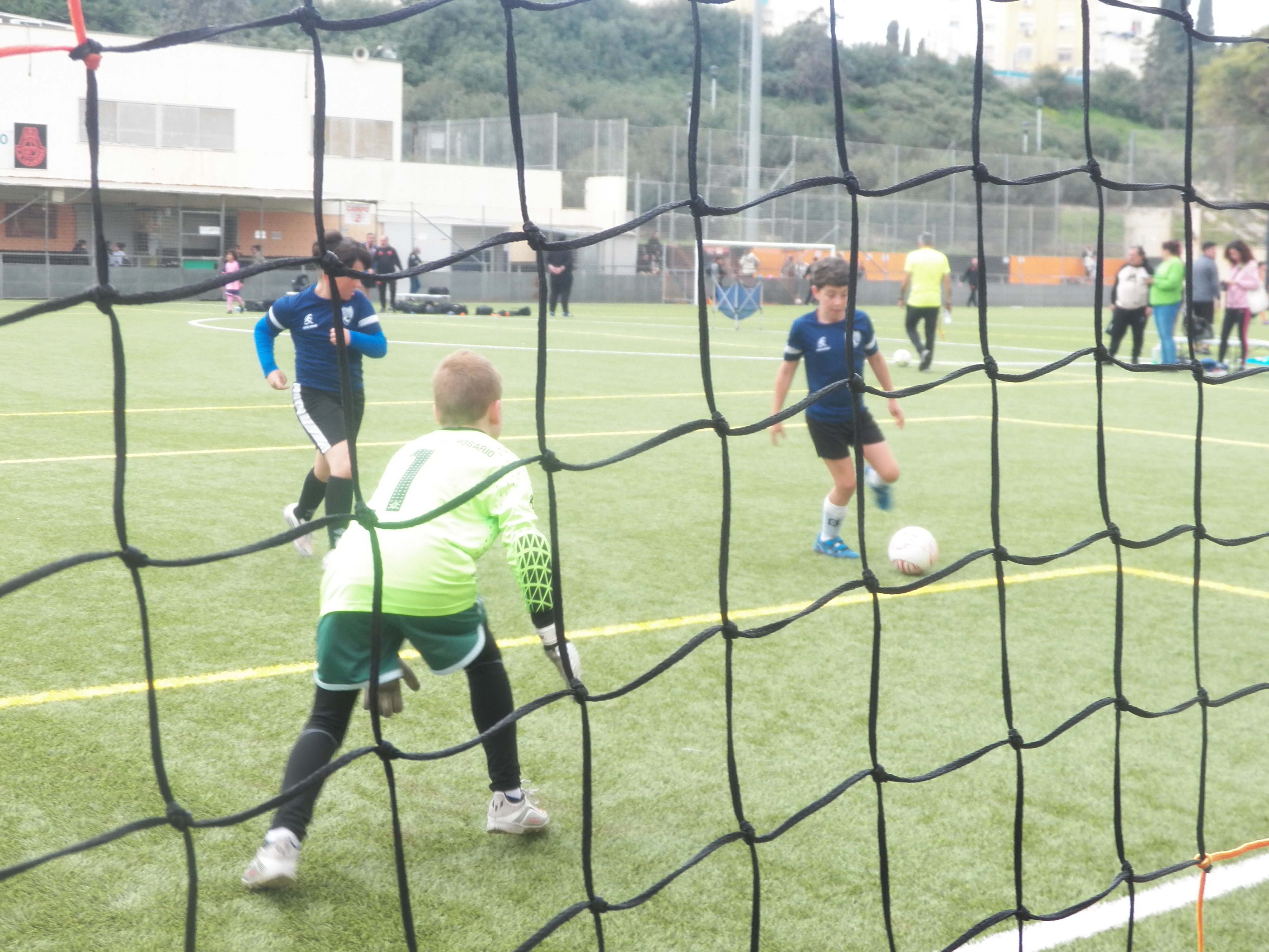 Fondo equipo Benjamín en el banquillo